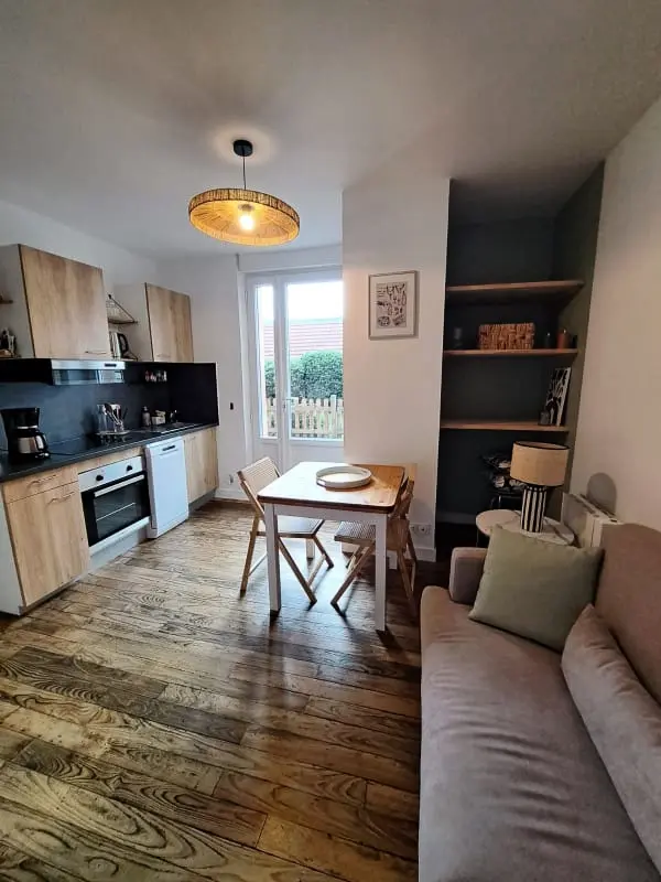 Appartement Avec Terrasse à Paramé