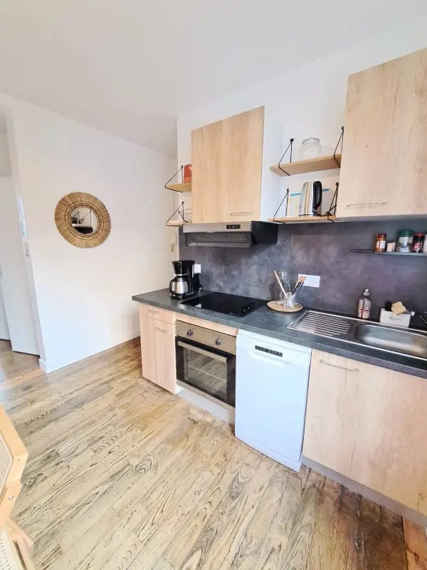 Appartement Avec Terrasse à Paramé