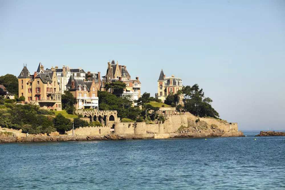 Campsite Domaine de la Ville Huchet 4 Stars★★★★