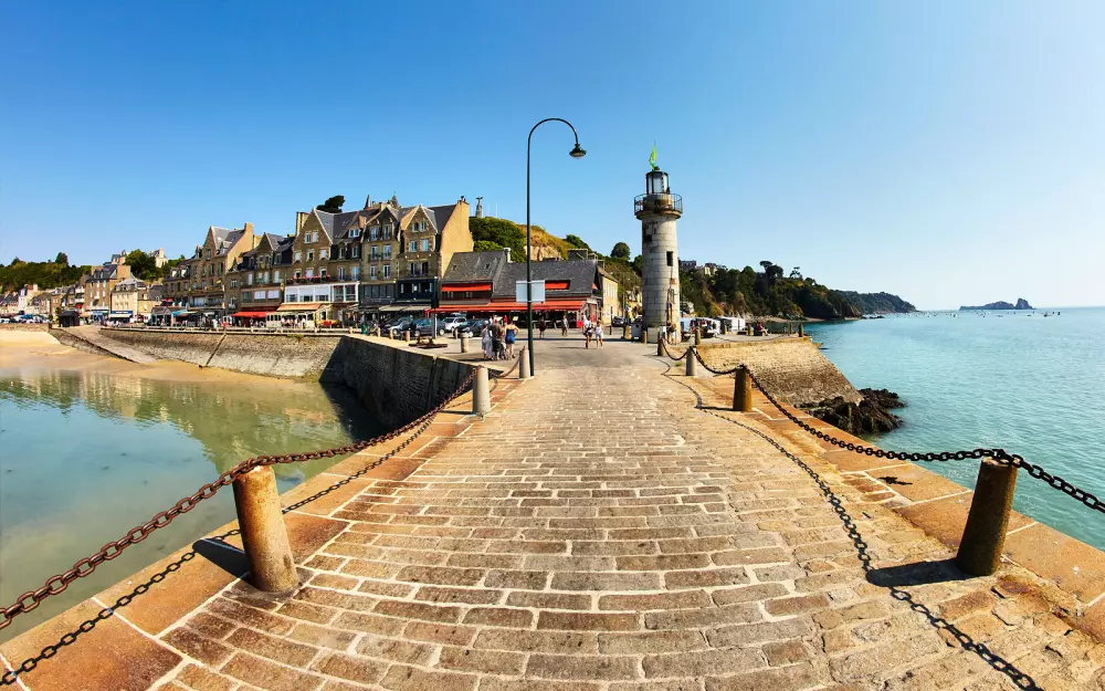 Campsite Domaine de la Ville Huchet 4 Stars★★★★