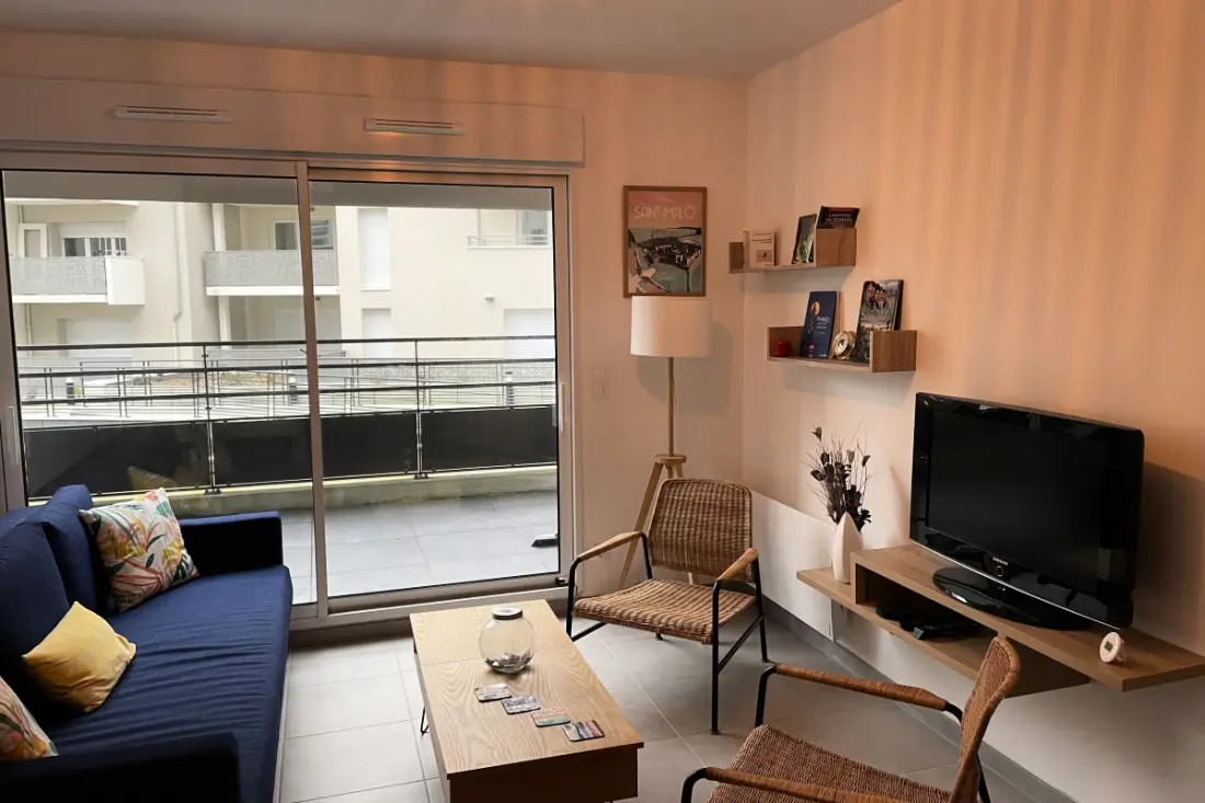 Cosy T2 With Balcony Near The Sea