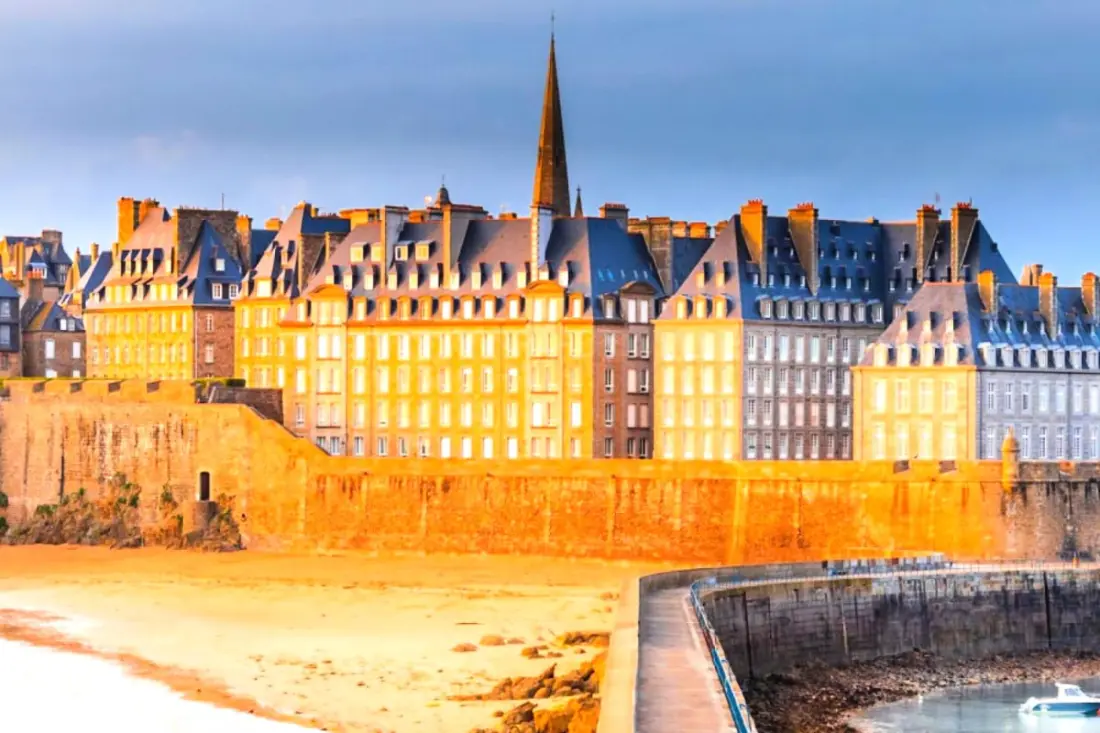 Beautiful T2 in Proximity to the Port De Saint-malo