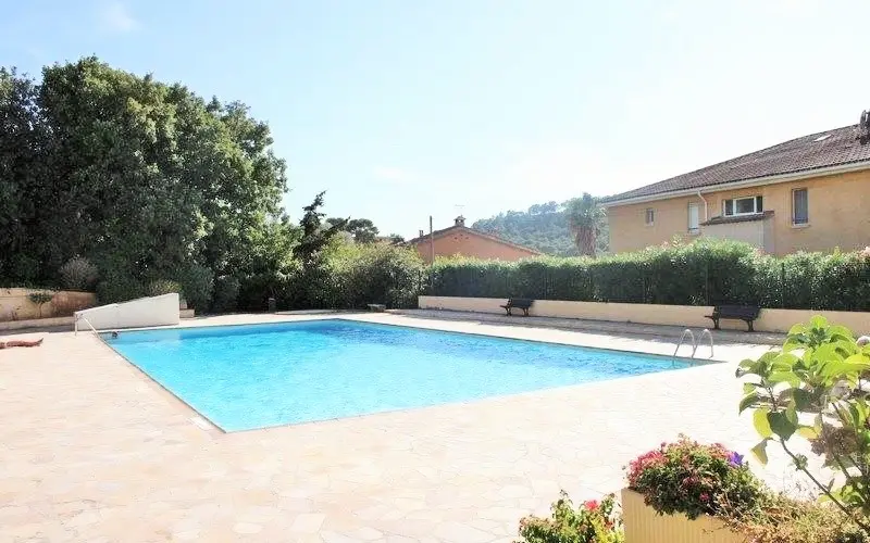 Accacia Residence