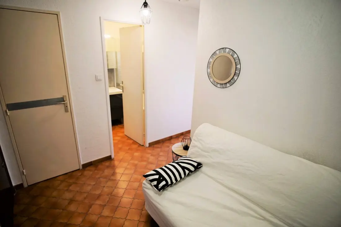 Delta Residence