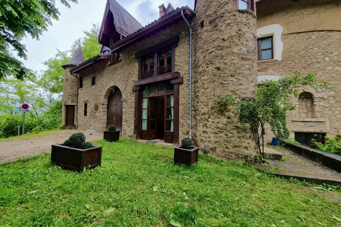 The Chirurgie Castle