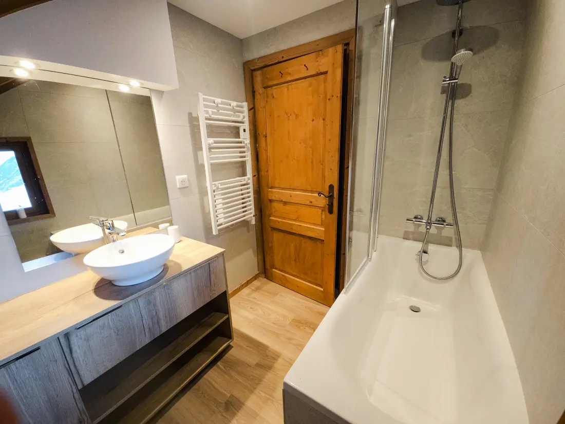 Chalet Des Encombres