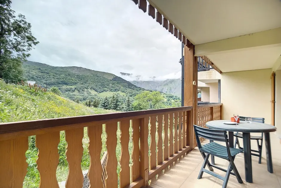 Altitude Residence