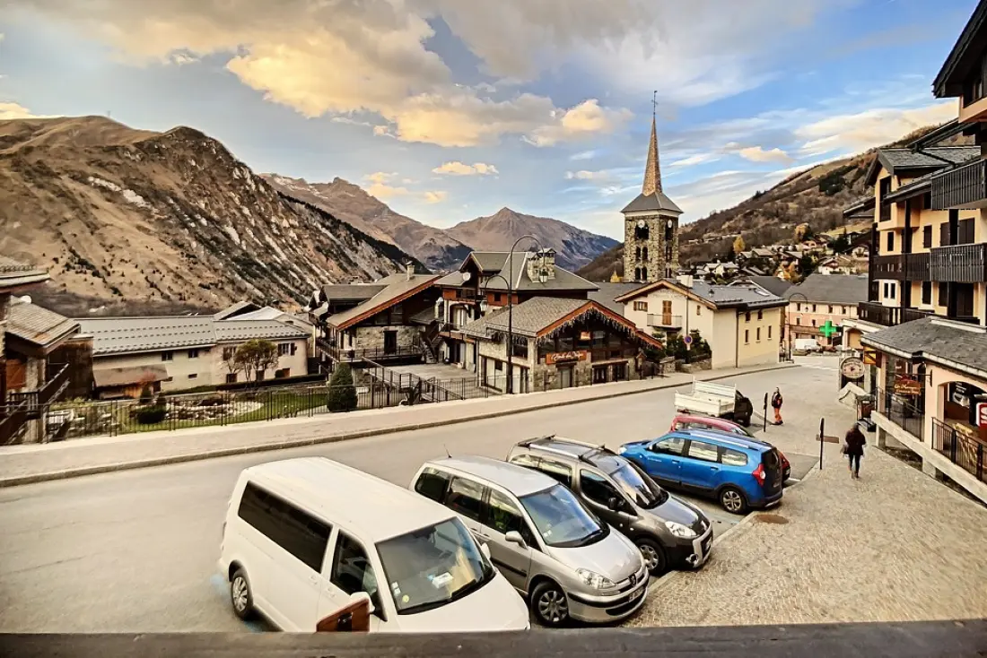 Off-Piste Residence