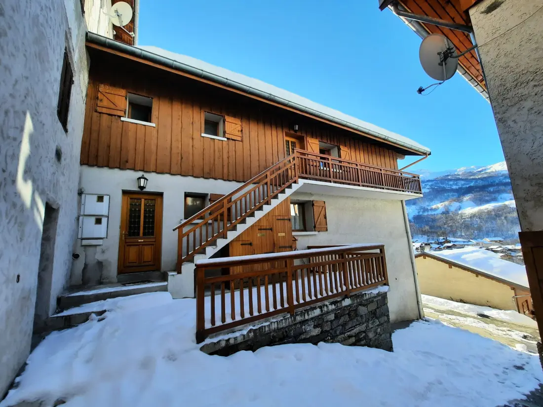 Lupin Residence