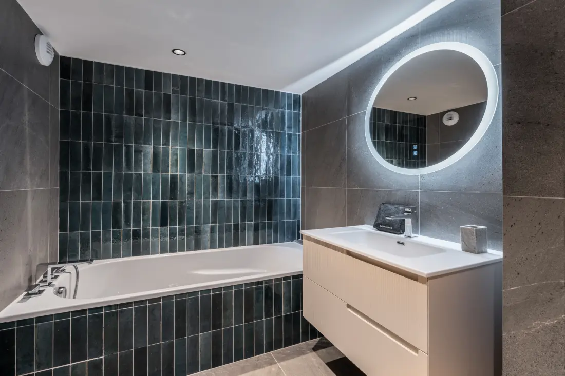 Naos Residence