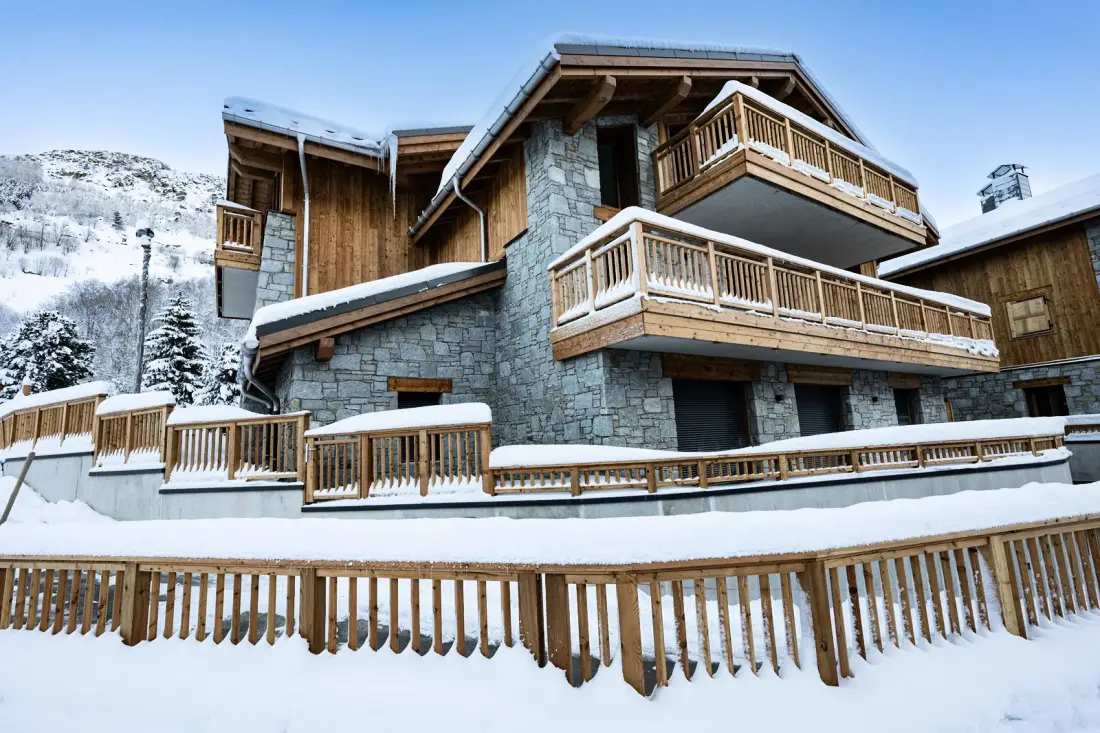 Naos Residence
