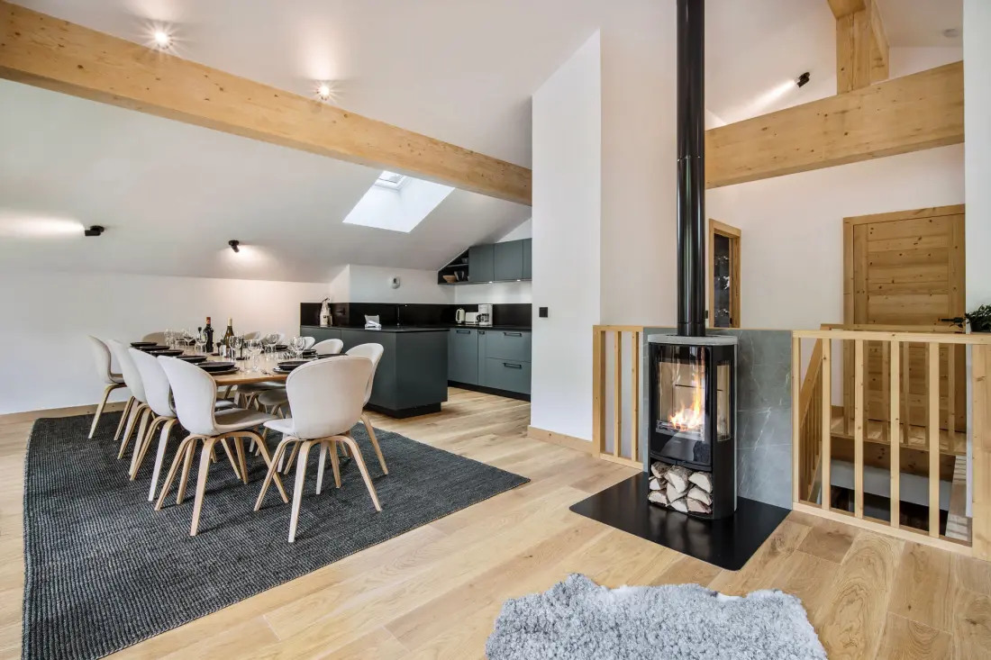 Naos Residence