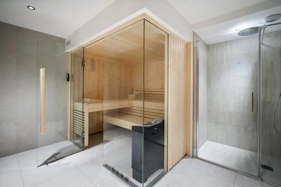 Naos Residence