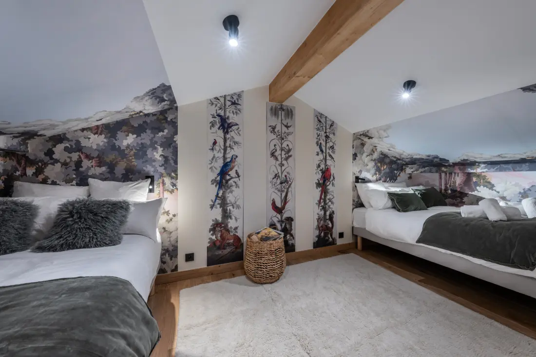 Naos Residence