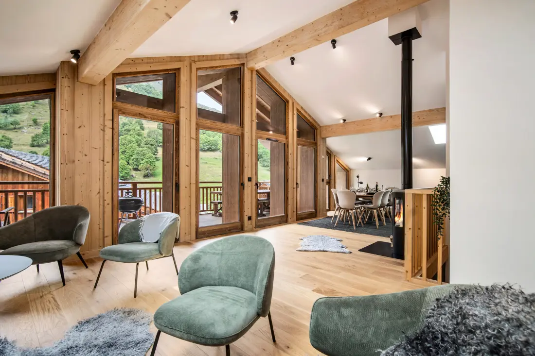 Naos Residence