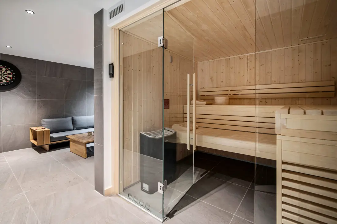 Naos Residence