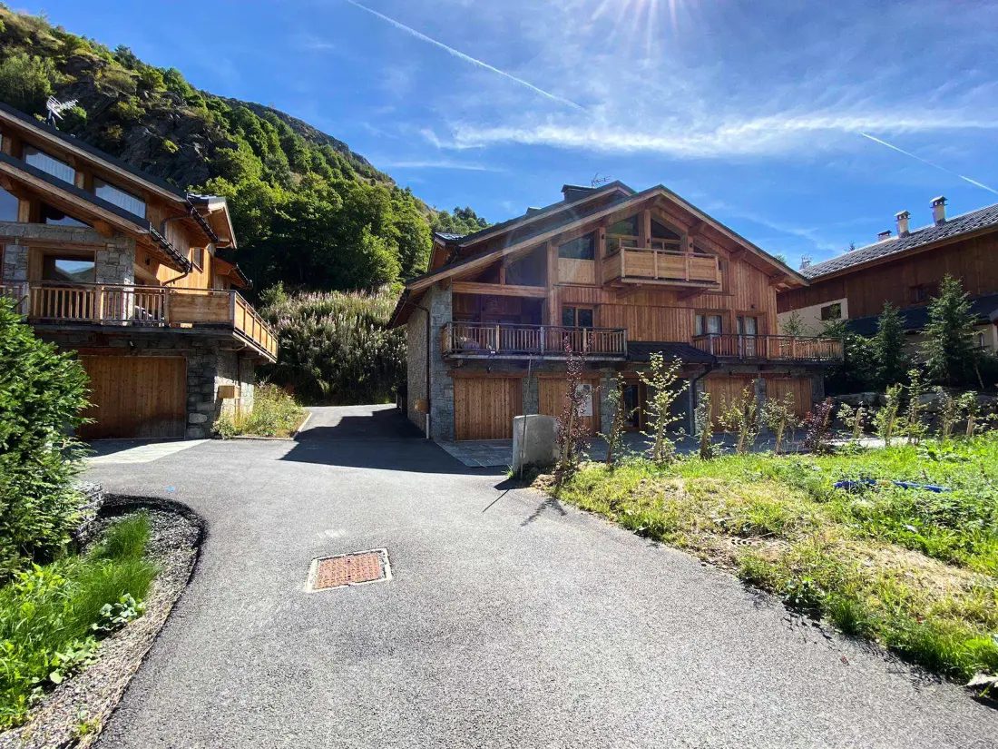 Summit Residence