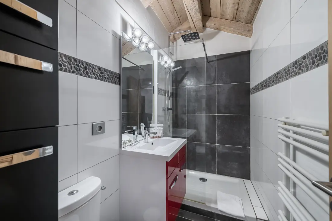 Ten Peak Residence