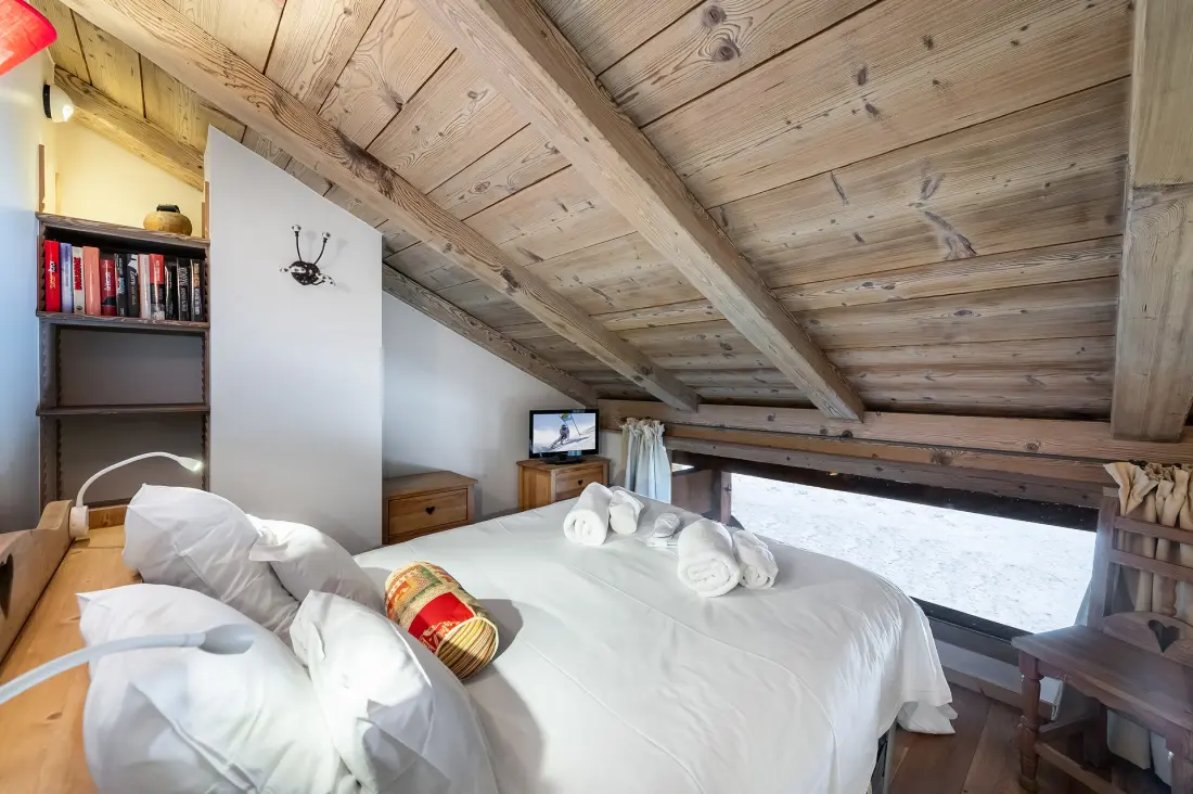Ten Peak Residence