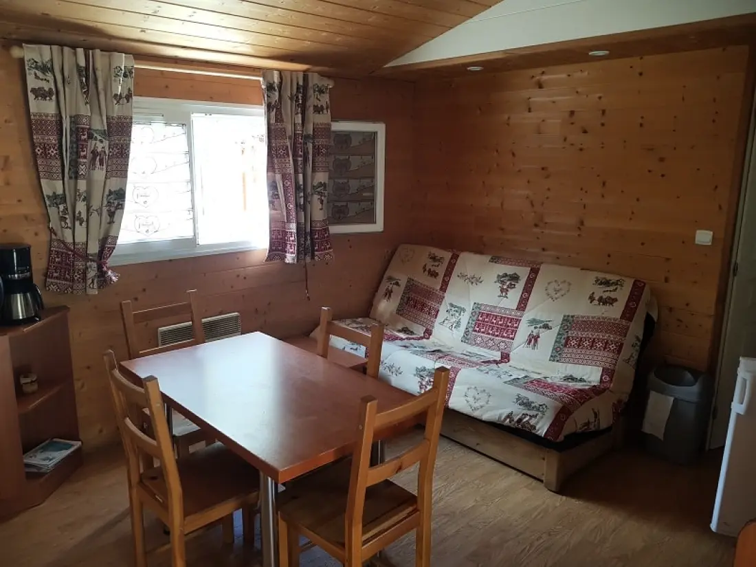 Camping-Caravaneige Iscle de Prelles