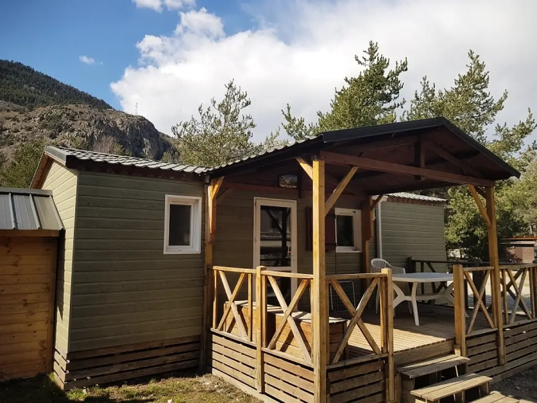 Camping-Caravaneige Iscle de Prelles