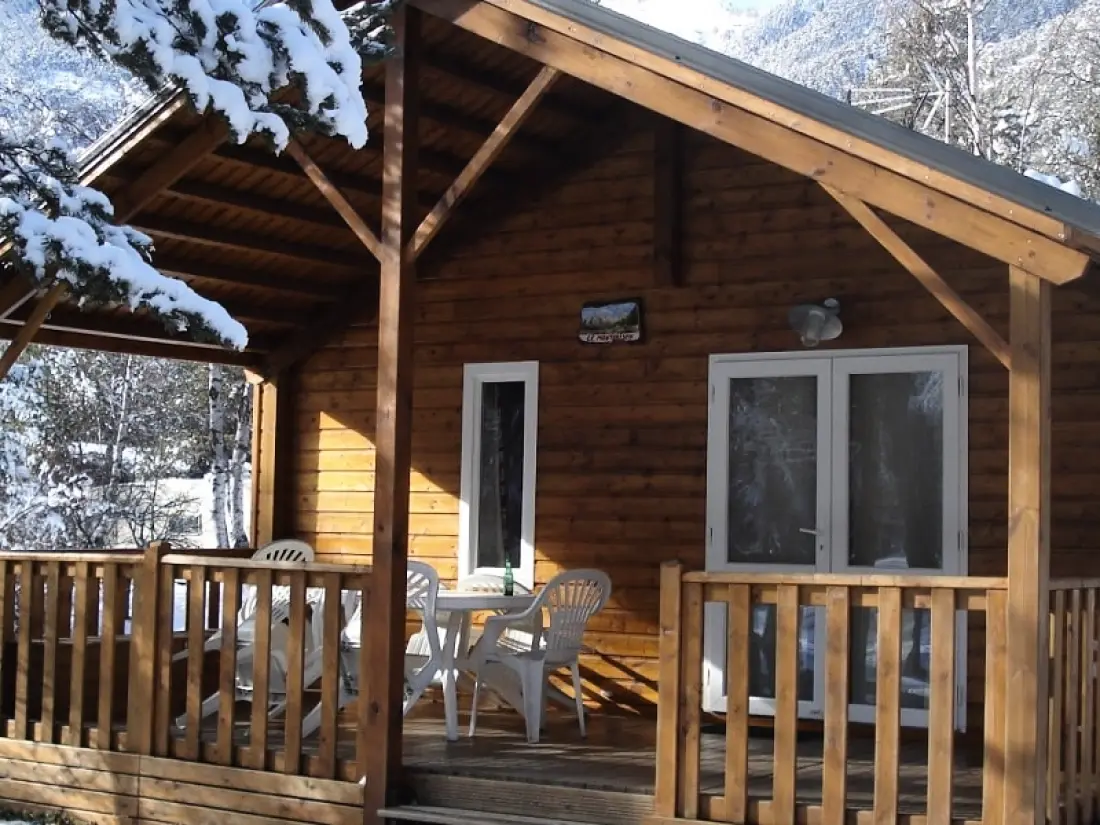 Camping-Caravaneige Iscle de Prelles