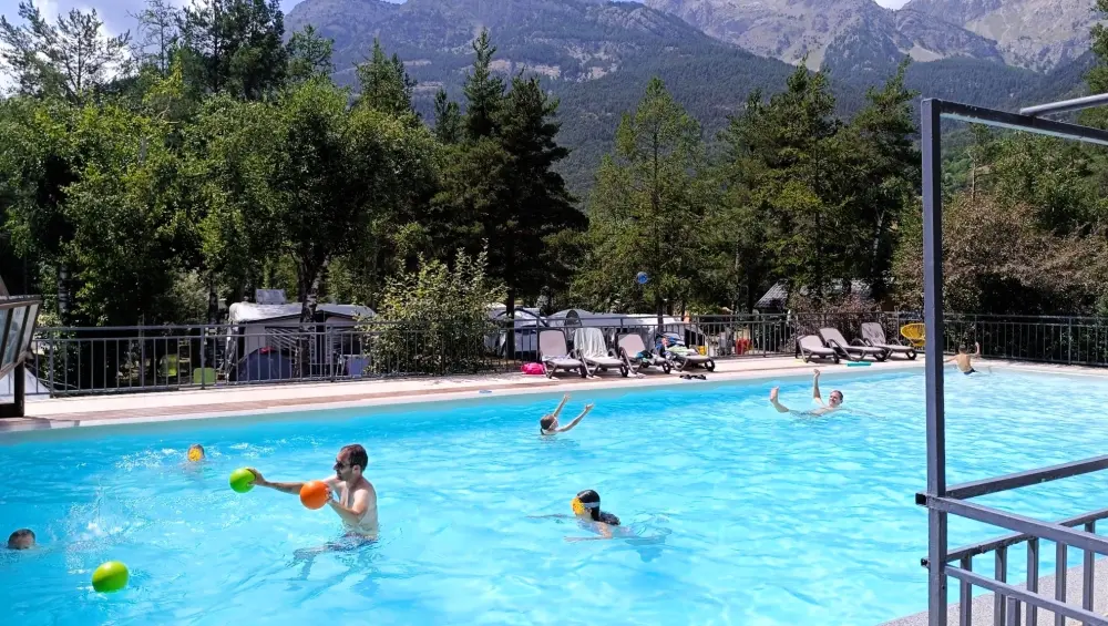 Camping-Caravaneige Iscle de Prelles