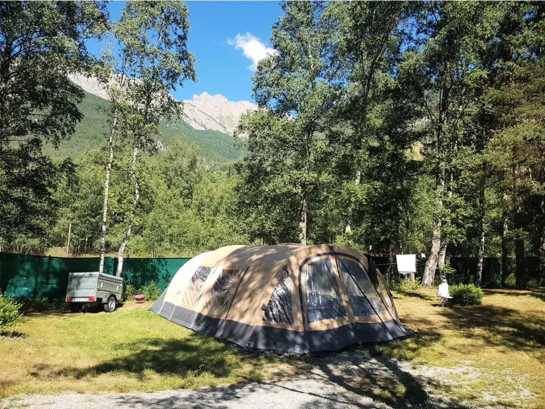 Camping-Caravaneige Iscle de Prelles