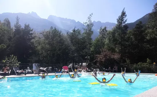 Camping-Caravaneige l'Iscle de Prelles ***
