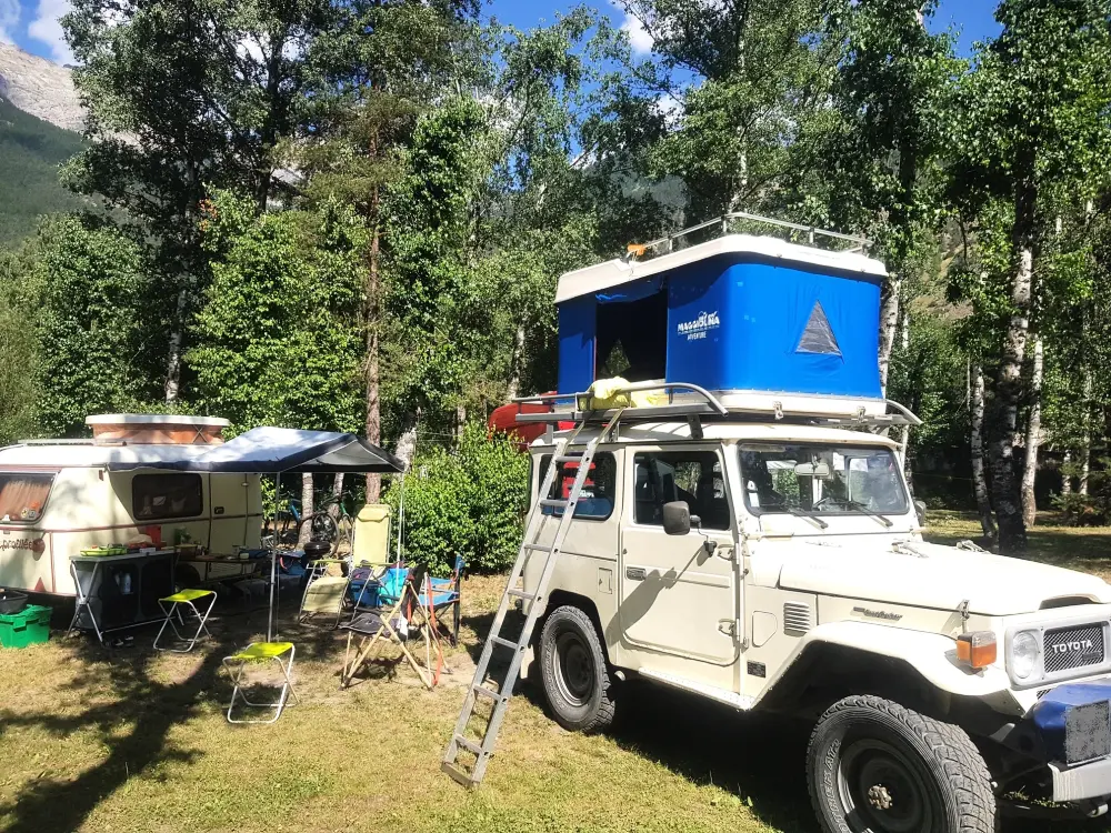 Camping-Caravaneige Iscle de Prelles