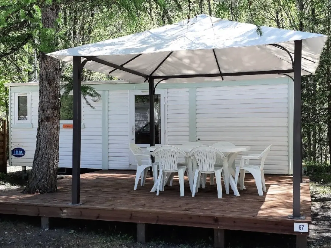 Camping-Caravaneige Iscle de Prelles
