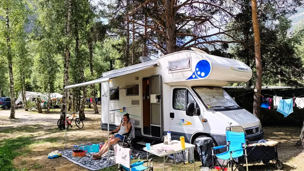 Camping-Caravaneige Iscle de Prelles
