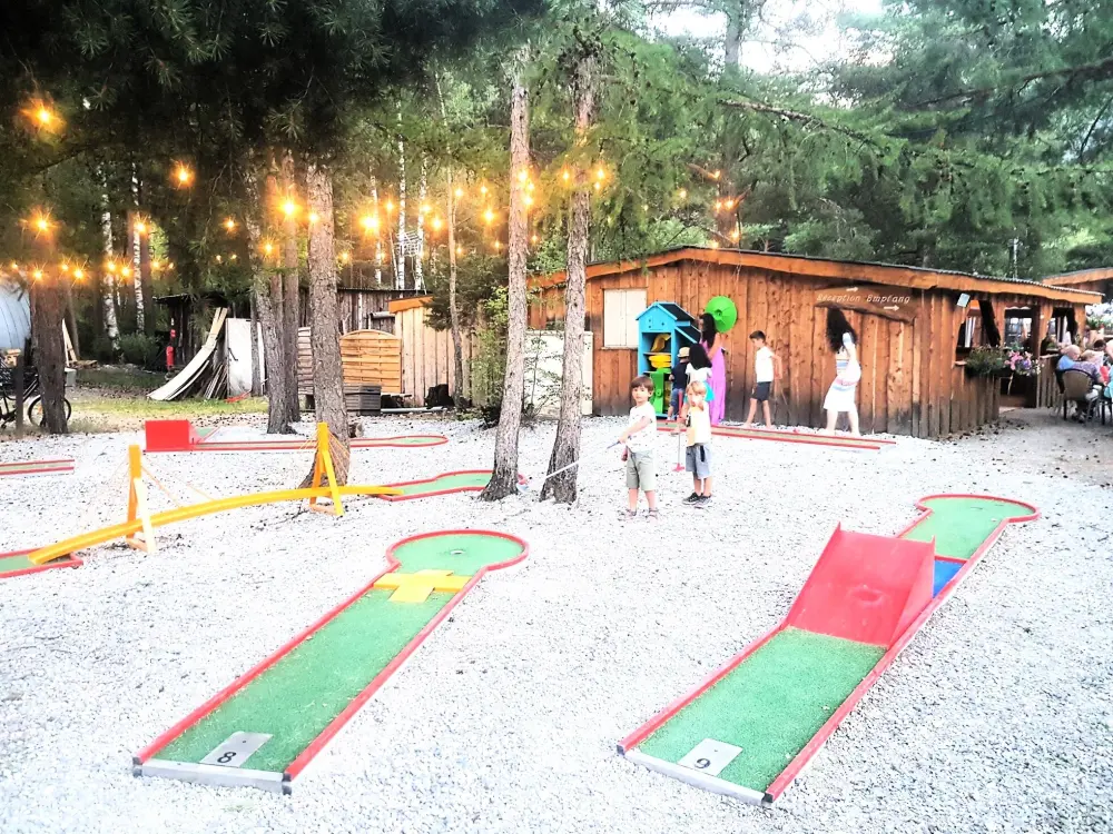 Camping-Caravaneige Iscle de Prelles
