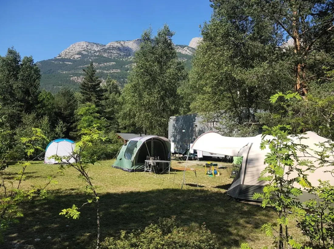 Camping-Caravaneige Iscle de Prelles