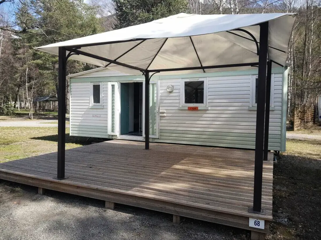 Camping-Caravaneige Iscle de Prelles
