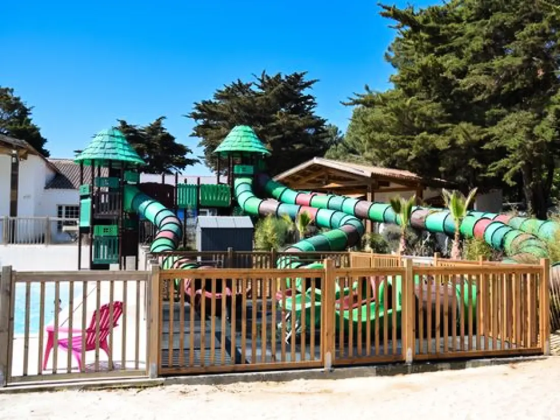 Camping Les Maraises 3 Sterren★★★