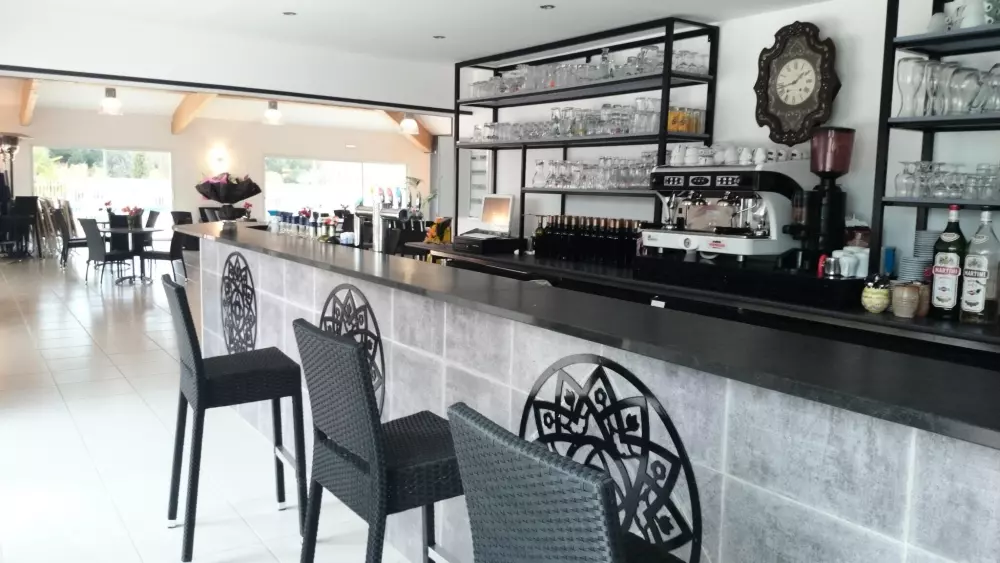 Camping Le Sous- Bois Ardèche 3 Gwiazdy★★★ 3 Gwiazdy★★★ 3 Gwiazdy★★★