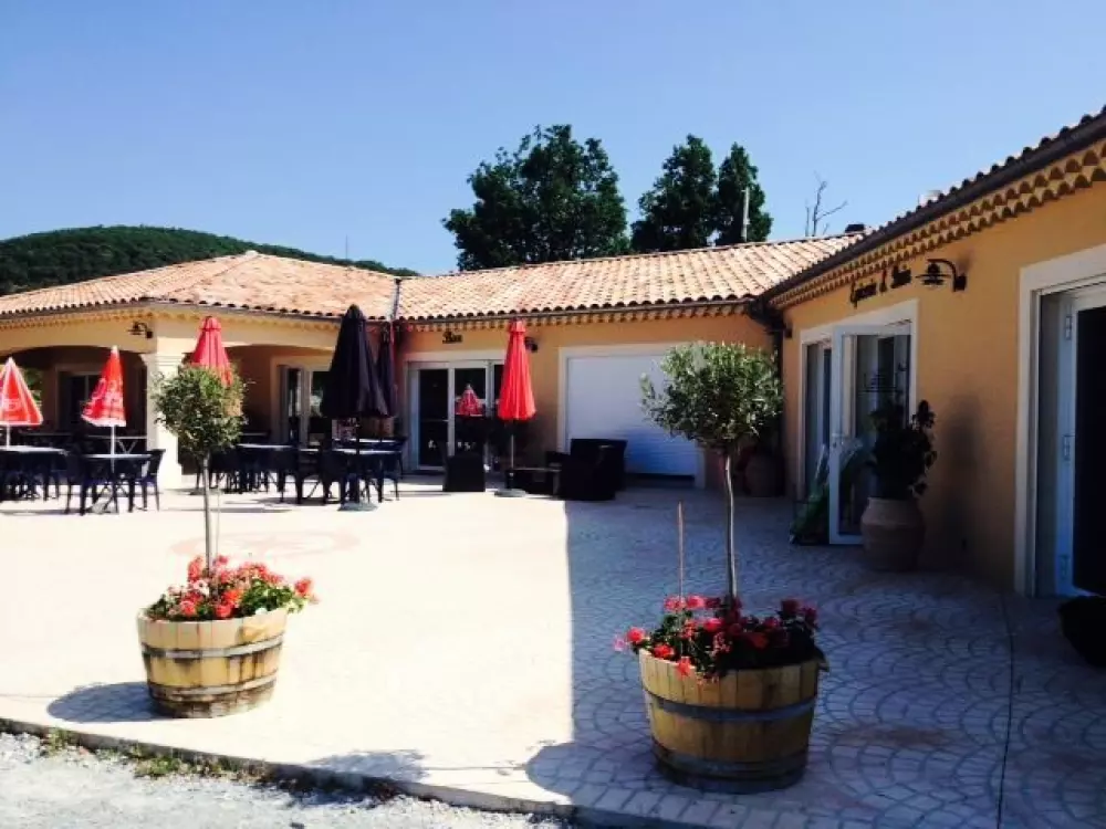 Camping Le Sous- Bois Ardèche 3 Gwiazdy★★★ 3 Gwiazdy★★★ 3 Gwiazdy★★★