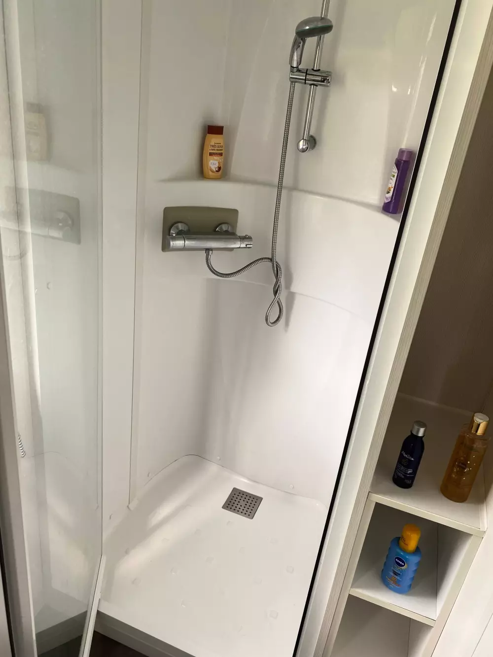 Camping Le Sous- Bois Ardèche 3 Gwiazdy★★★ 3 Gwiazdy★★★ 3 Gwiazdy★★★