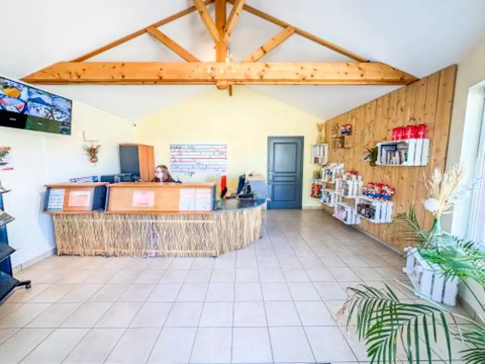 Camping La Riviera 4 Stars★★★★