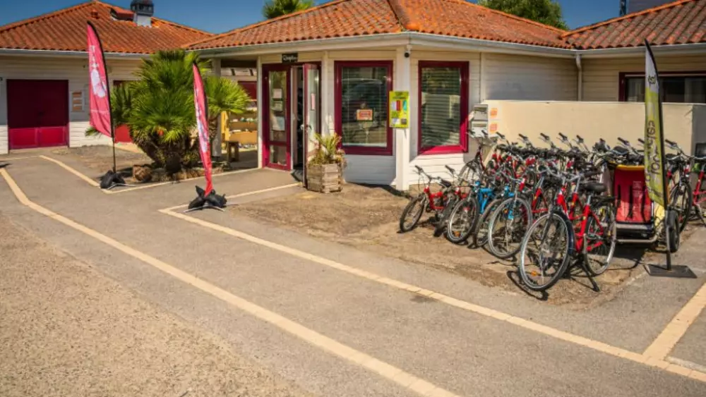 Camping La Riviera 4 Sterren★★★★