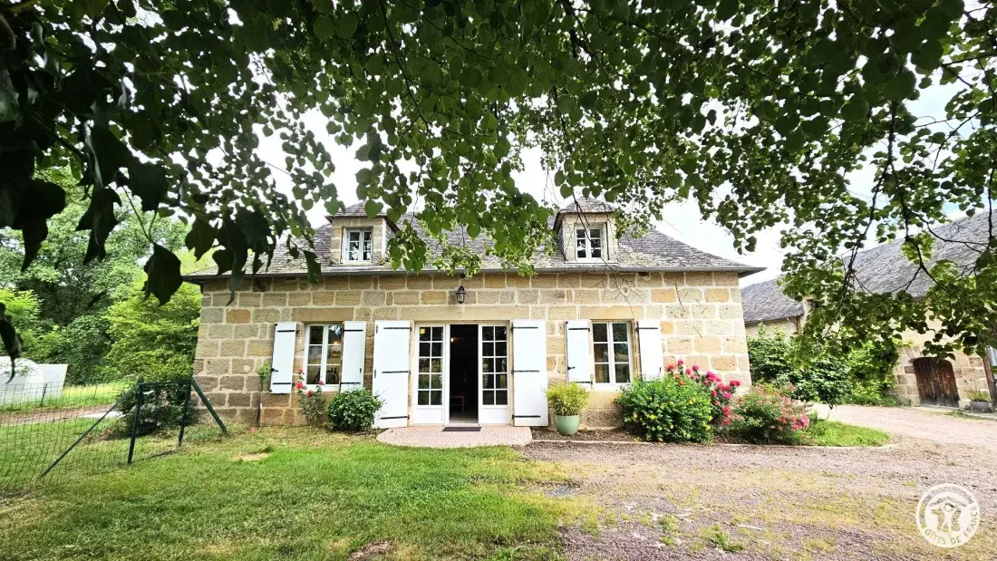 Gîte de France Aux bords de la vézère - 8 3 épis