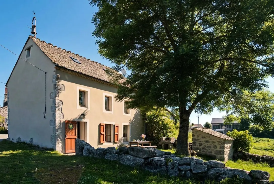 Gîte de France Gîtes de France 6/7 Personen in Les Combes 3 Epis