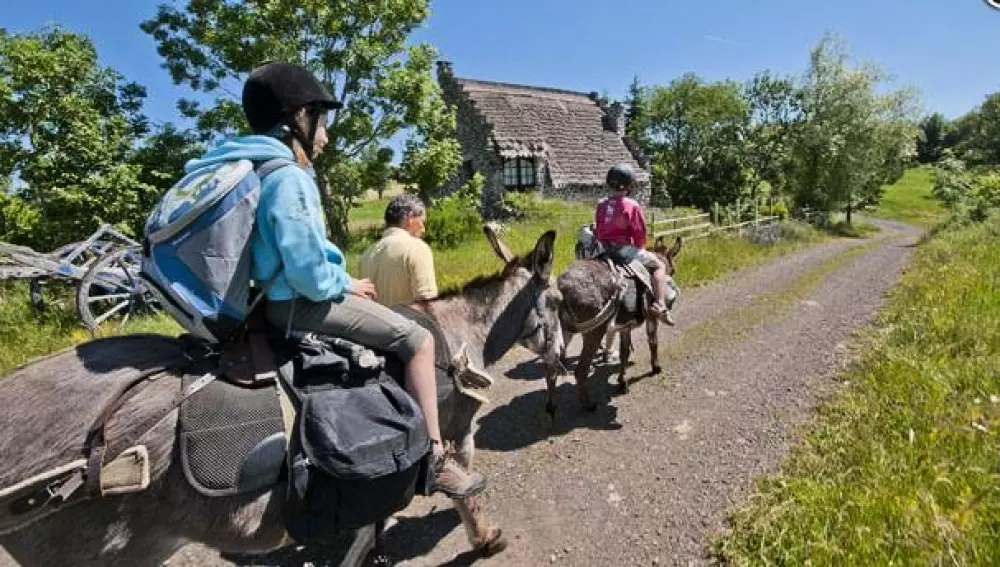 Blumen Camping La Rochelambert 4 Sterne★★★★