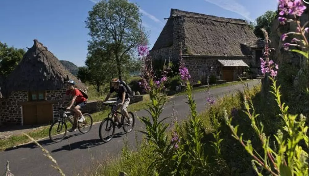 Blumen Camping La Rochelambert 4 Sterne★★★★