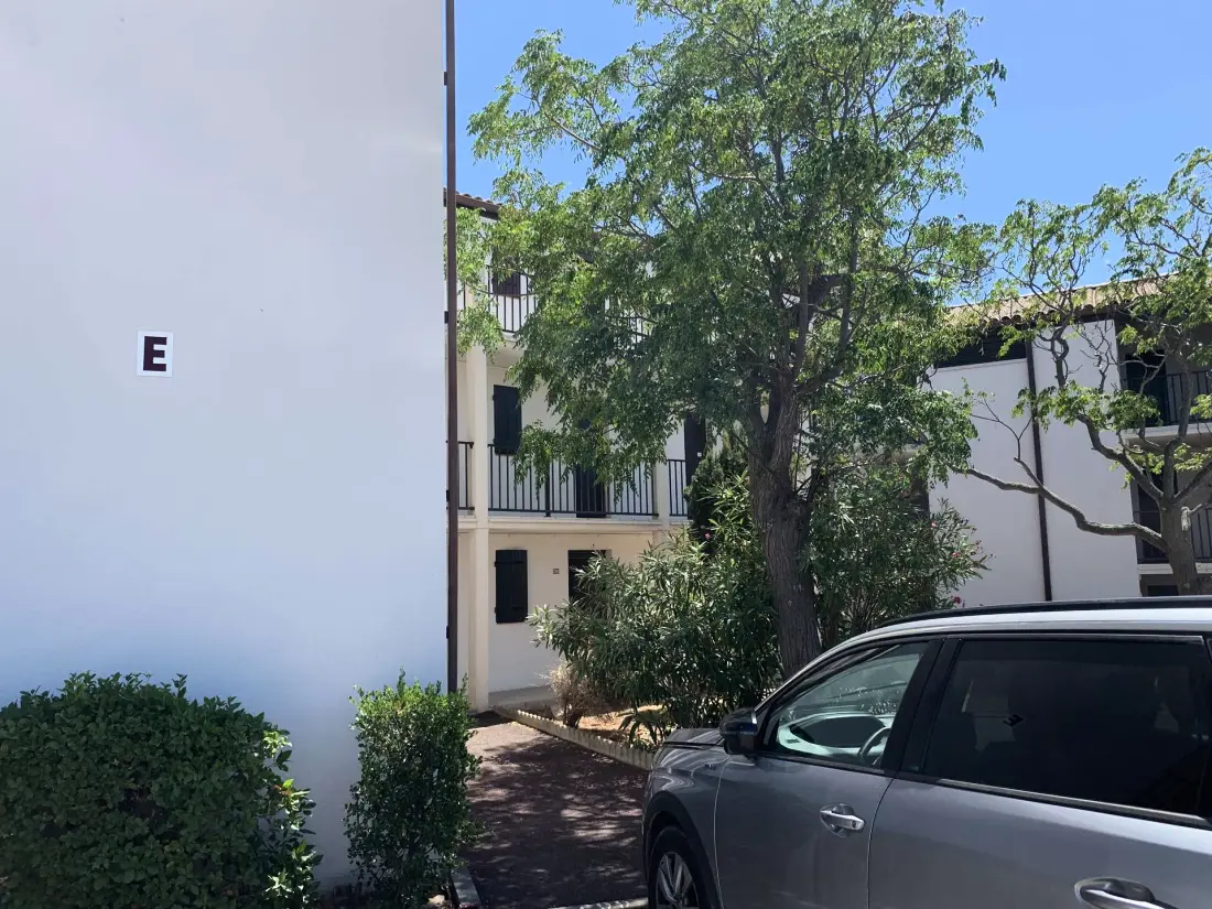 Residence Eaux Vives Ii