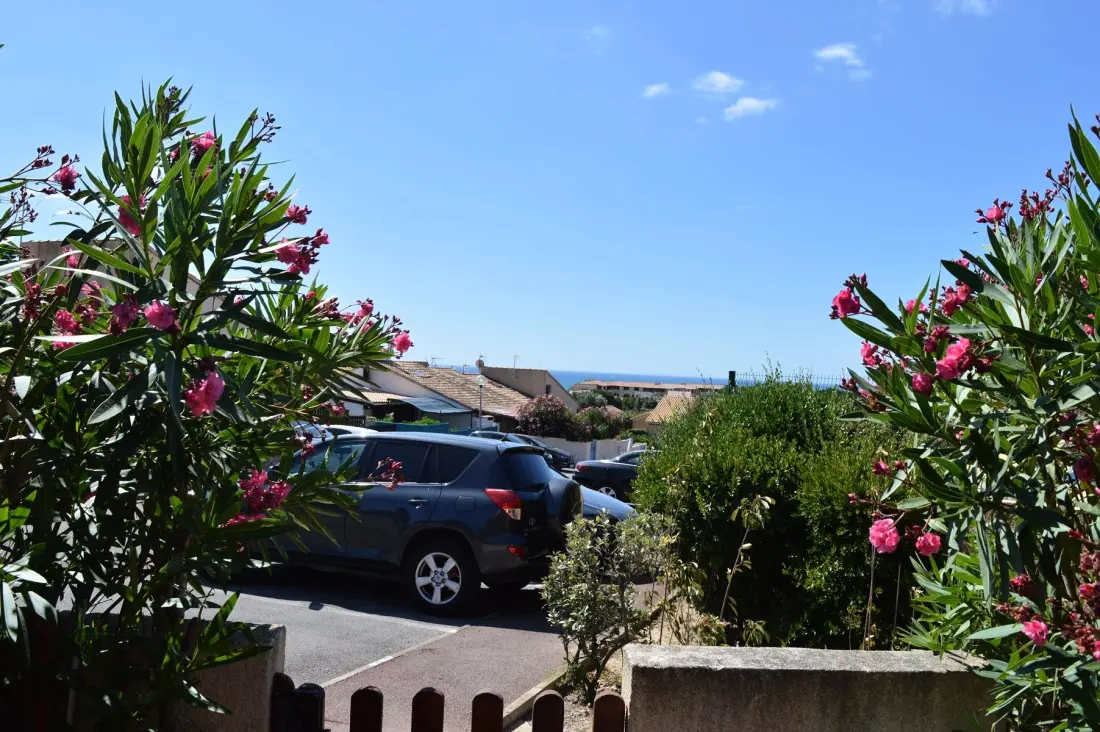 Residence Eaux Vives Ii