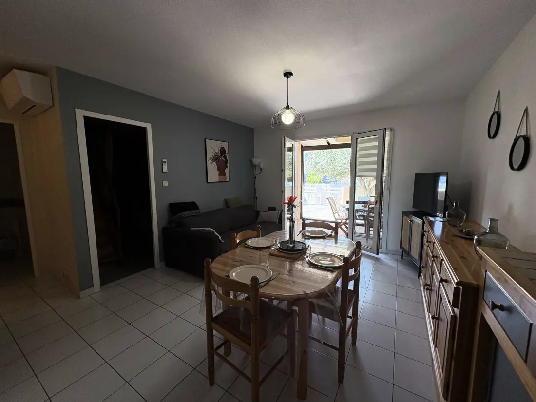 Petrels Residence