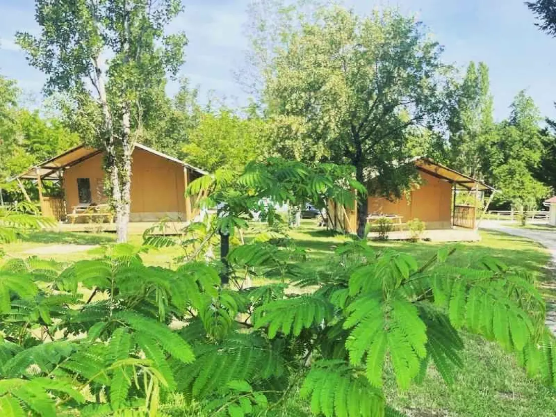 Campsite Quercy Holidays 3 Csillagok★★★