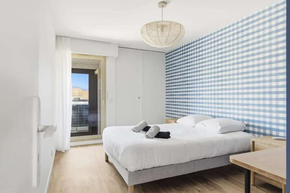 Apartman 125 M2 Near Beach, Pool & Parking